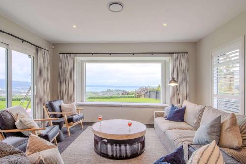 Jojo's Lookout - Stunning Lake Views with Spa in ลินมอร์