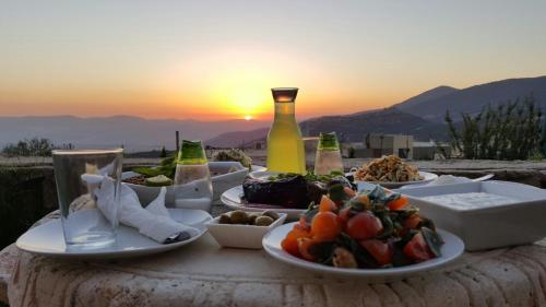 อาหารและเครื่องดื่ม, Sanabl Druze Hospitality in มาชดัล ชามส์