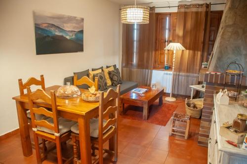 Al Viento, Alojamiento & Turismo Rural Prádena del Rincón (Al Viento, Alojamiento & Turismo Rural Pradena del Rincon) in Horcajuelo De La Sierra