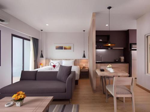 The Canal 304 in Prachinburi