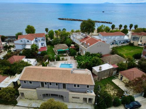 Exterior view, Notos Luxury Studios in Katelios