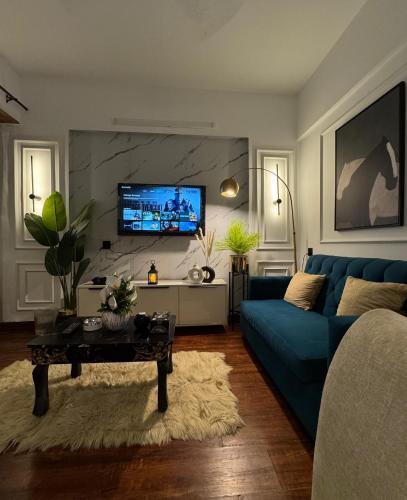 Luxury studio in Dha phase 6, Karáčí