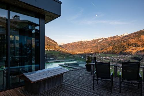 La Roccia Wellness Hotel in 卡瓦萊塞