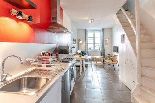 Quiet & central duplex apartment Wifi near Rhône & Parc Blandan, Lyon (photo 6)