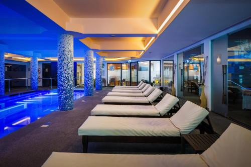 Swimmingpool, Jupiter Algarve Hotel in Portimao