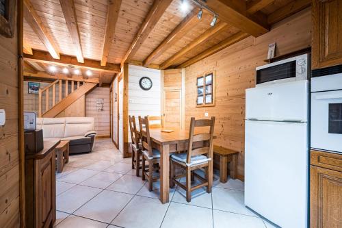 Chalet La Petite Maison in Saint-Marcel