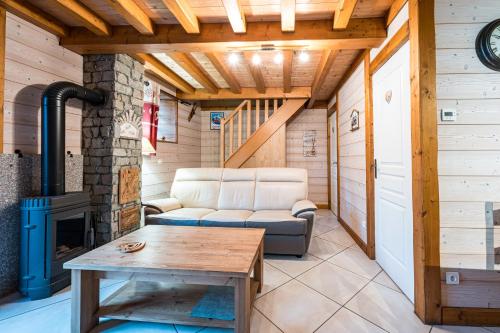 Exterior view, Chalet La Petite Maison in Saint-Marcel