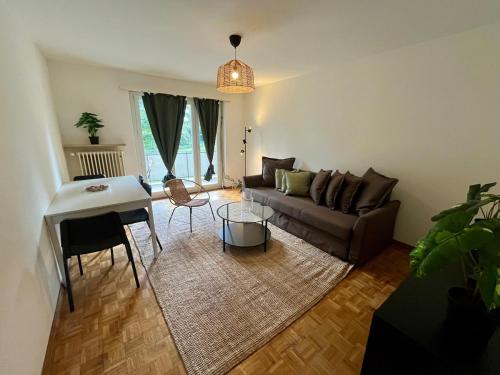 Basic & Comfy on Langgrütstrasse in Zürich, Schweiz