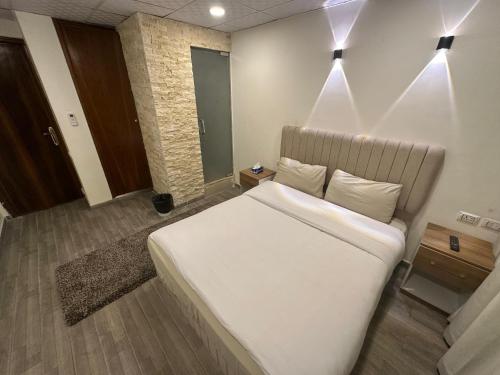 new egy days hotel - image 4