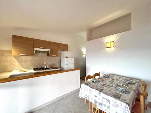 ห้องครัว, Residence in Costa Paradiso, apartments with private outdoor area in กอสตา ปาราดิโซ