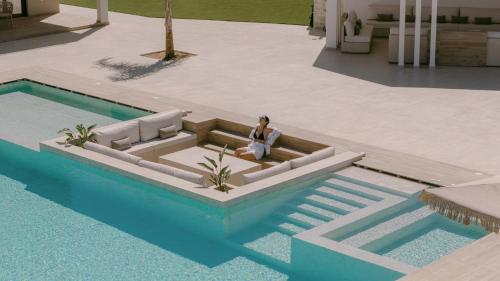 Anassa Villa, with 110m2 Pool, Emerald Gardens, Wellness & Sports, By ThinkVilla gîte à louer Dháfni