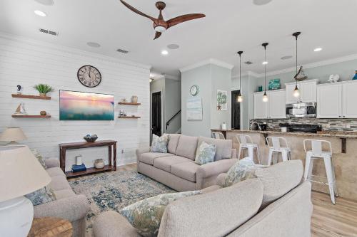 Destin Daydream, Destin
