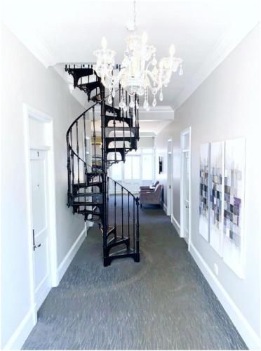 Luxe Avondale Boutique Hotel - image 5