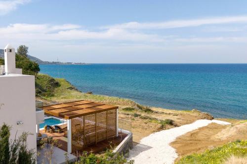 Instalaciones, Villa Akroyiali | Seafront Serenity, Shared Pool in Pomos