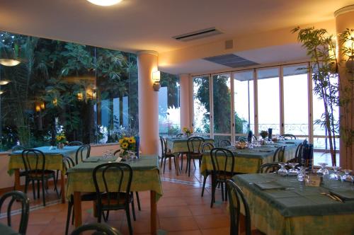 Hotel Giardino Sul Mare - image 14