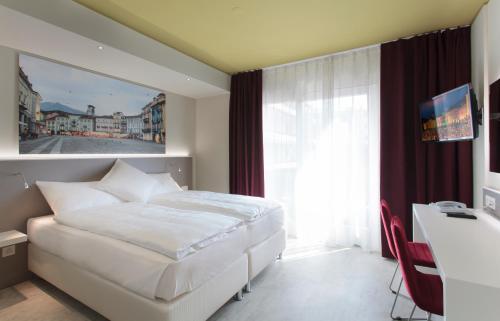2 twin beds