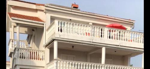 Haus Mira