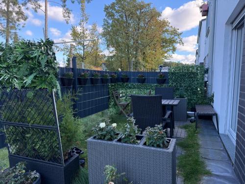 設施, Cozy Modern Apartment near Berlin with Free Parking & Fast WiFi in 呂德斯多夫拜柏林