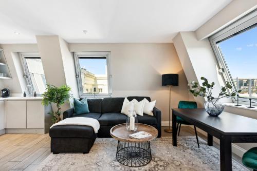 The Lanes Penthouse Large Terrace & Style & Sea View - image 2