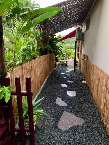 花園, L Atelier de Nos Rêves-Piscine et lagon (L Atelier de Nos Reves-Piscine et lagon) in 聖安娜