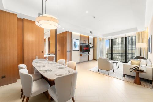 VayK - Exceptional 3BR at Address Dubai Opera - image 5