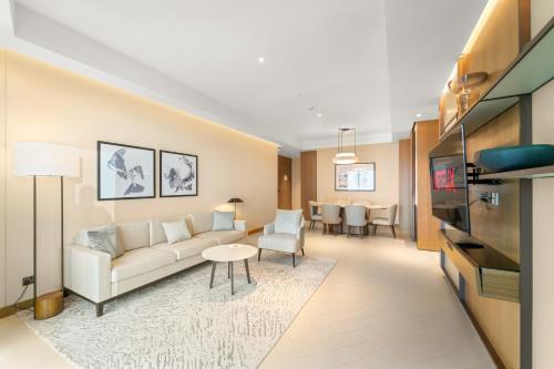 VayK - Exceptional 3BR at Address Dubai Opera - image 7