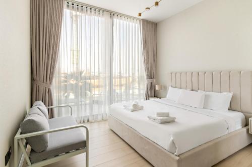 VayK - Luxurious 2BR in JVC - main image