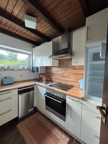 Kitchen, Haus am See in Hamm (Bitburg-Prum)