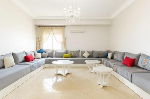 Bel Appartement bien équipé - 2 chambres, salon (Bel Appartement bien equipe - 2 chambres, salon) in 엘 호우다