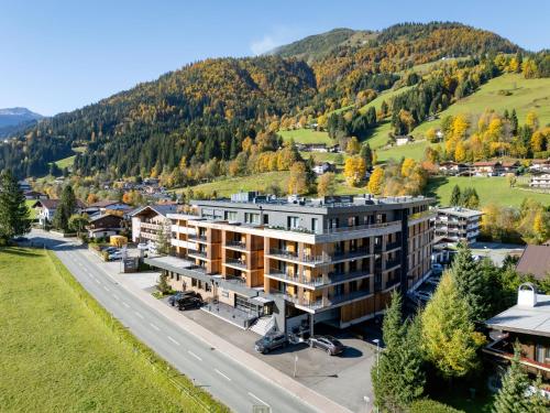 A szálláshely kívülről, AlpenParks Hotel & Apartment Taxacher in Kirchberg in Tirol Városközpont