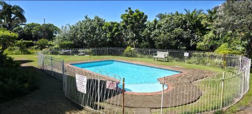 Marine Glen 6 - 6 Sleeper - Next to Ramsgate Famous Waffle House!, Margate