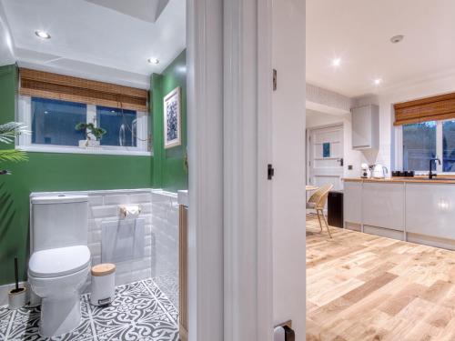 浴室, Oxford - hot tub, games room, parking, arcade in 北欣克西