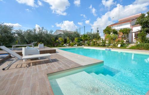 . Amazing Home In Chiaramonte Gulfi