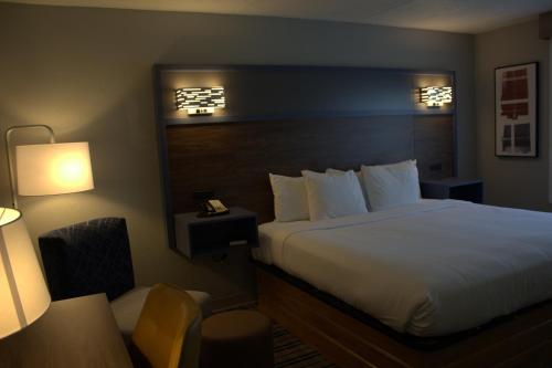 AmericInn by Wyndham Worthington - main image