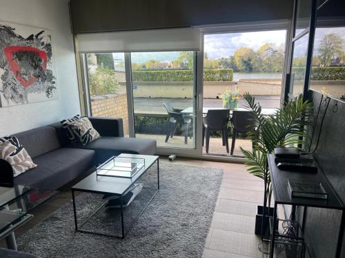 2 bedroom apartment at Knokke-Heist, near Zeebrugge, overlooking the lake - Location saisonnière - Knokke-Heist