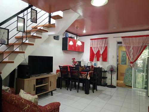 1 Bedroom Townhouse with Airconditon ,Water heater and free wifi,fully furnished in Angono