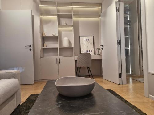 Urban Central Stay Belgrade - image 3