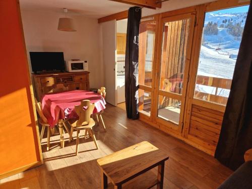 Studio lumineux avec balcon, parking inclus, proche des pistes - FR-1-181-2853 in La Plagne