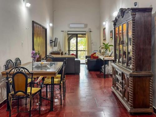 Casa de Verano en Ypacarai con lago natural, Piscina, Naturaleza in Ypacaraí