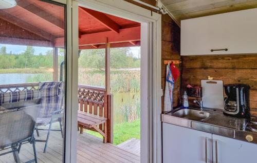 virtuve, 1 Bedroom Pet Friendly Home In Tidaholm in Galleberga
