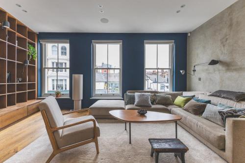 Modern Designer Townhouse, Earl’s Court gîte à louer Rushmore