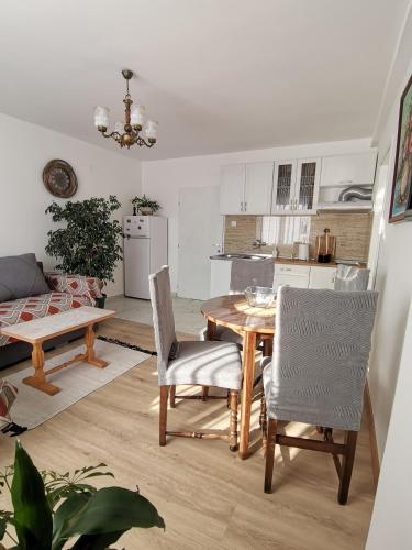 Konyha, Apartman Sigma in Nova Varoš