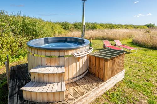 Karstais baseins, Luxury glamping in Constable Country - Valley View Yurt in Boxford (Suffolk)