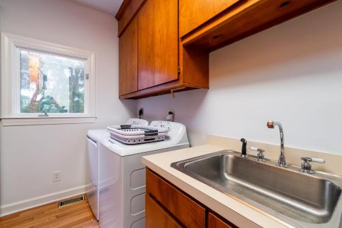 2944 Seabrook Island Road - image 3