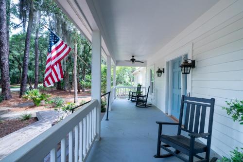 2944 Seabrook Island Road in Seabrook saar (SC)