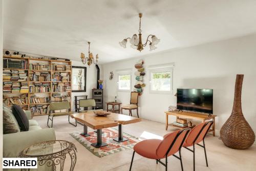 NEW! Quinta de Zanão House (NEW! Quinta de Zanao House) in ปาลเมรา