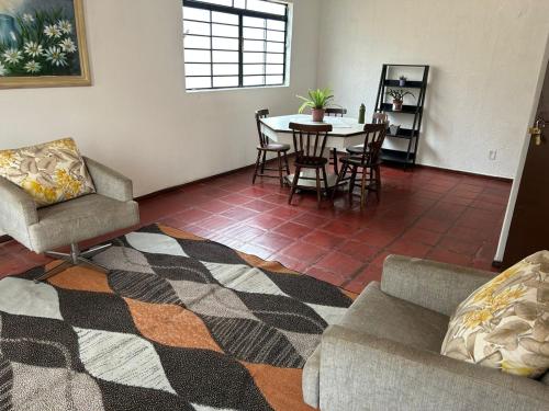 Casa Aconchegante para Familia ou Empresas in Aracatuba