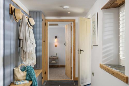 Exterior view, Skylark in Withiel