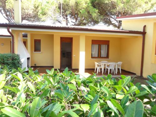 Holiday home with shared pools