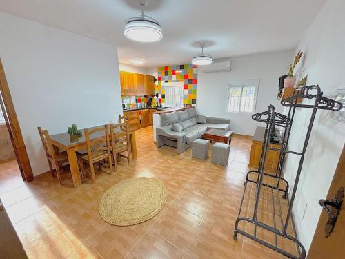 Evans Realty CI Piscina climatizada BBQ Juegos in El Borge
